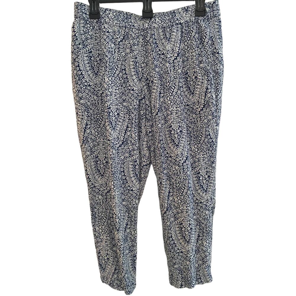 Lila Rose, Size 8, Slip Pockets, Gathered Back of the Hem, Pull On Capris